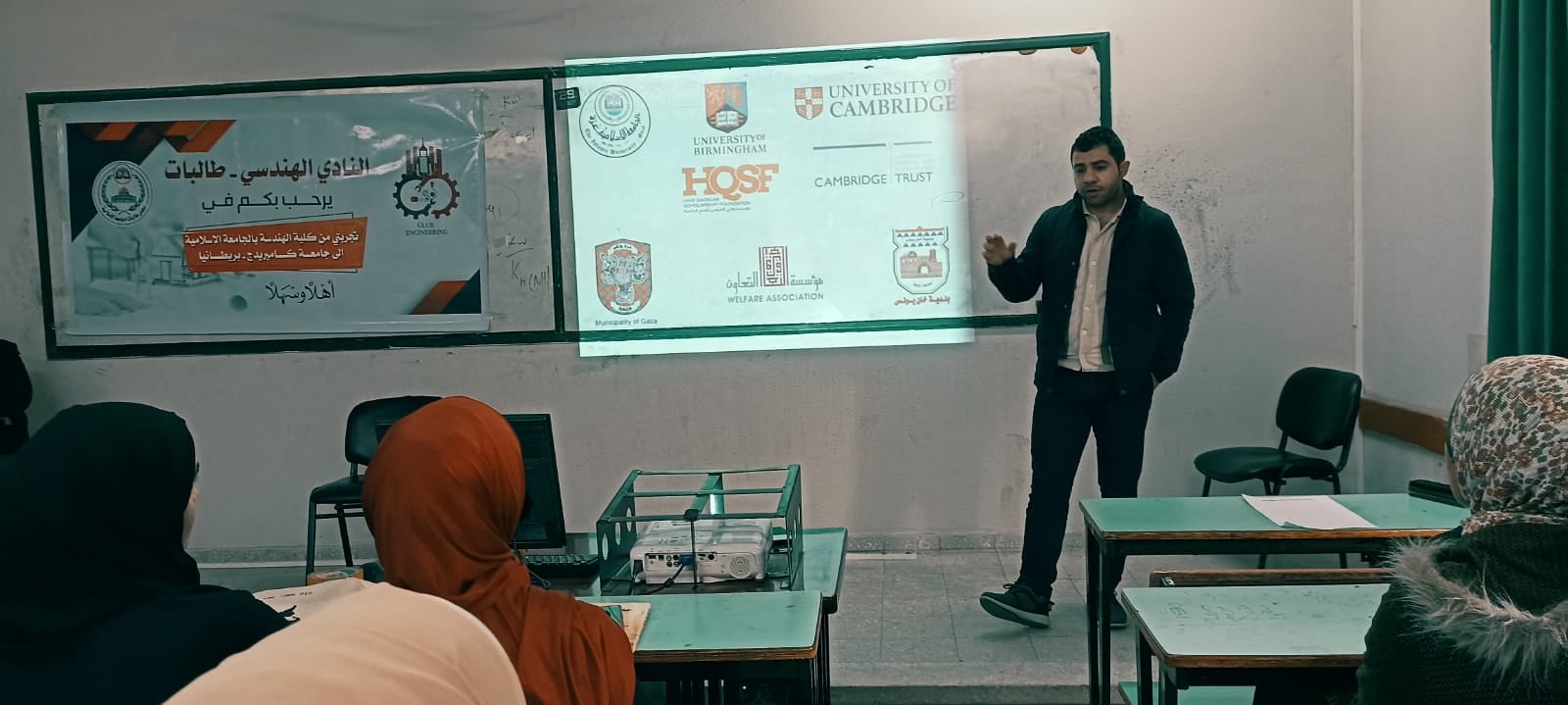 قصة نجاح لخريج من كلية الهندسة. الدكتور/ أحمد الأغا